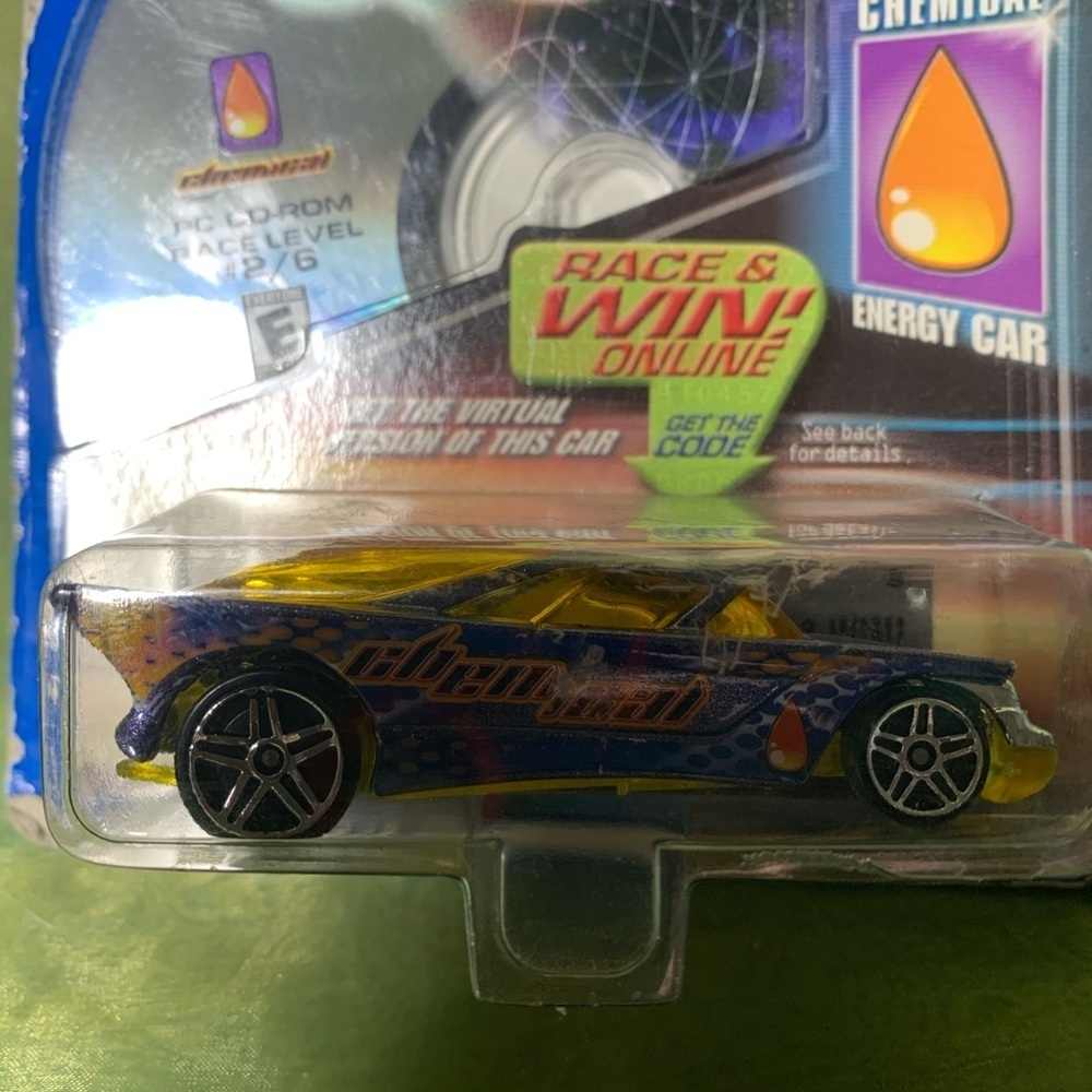 Hot Wheels Vintage 2001 car - Picture 2 of 3
